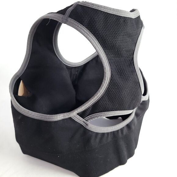 Healthy Yoga Sports Bra Top  Black Size Medium w/padded inserts Workout Exercise - Picture 2 of 8